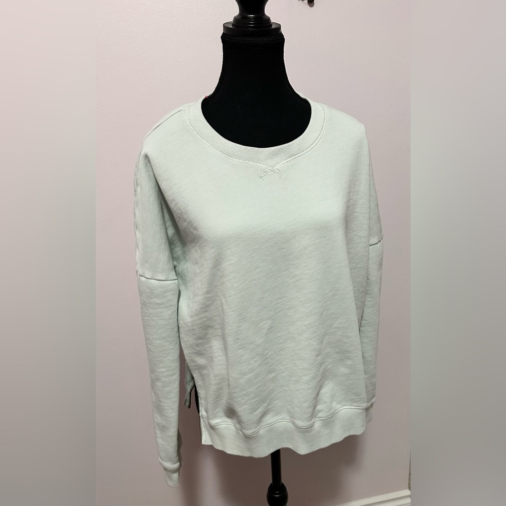 Women’s kismet crewneck sweater